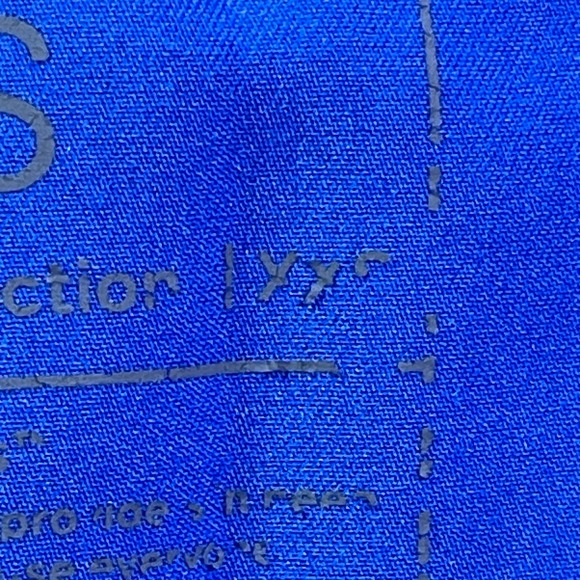 FIGS Royal Blue V Neck Scrub Top Short Sleeve Technical Collection YY - Picture 8 of 11